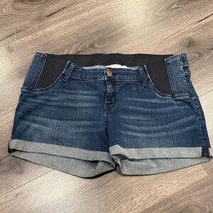 🩷Isabel Maternity by Ingrid & Isabel Blue Jean Shorts Black Waistband Summer